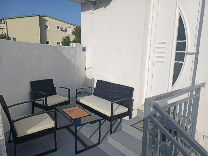 G&S Apartment Tribunj  Exterior photo